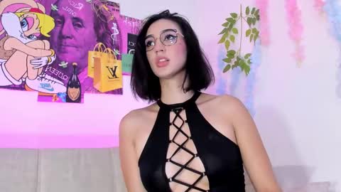 Anah online show from February 18, 2026, 2:02 pm