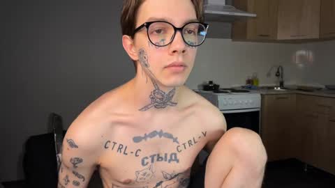 Snapshot of anahori_simon chatting on December 13, 2024, 4:49 pm simon online show from December 13, 2024, 4:49 pm