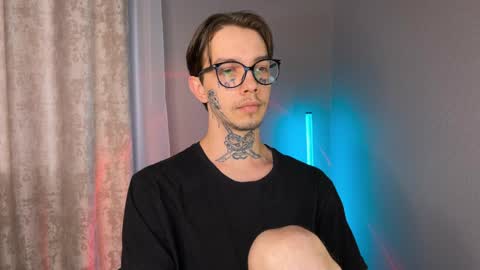 Snapshot of anahori_simon chatting on January 12, 2025, 8:14 am simon online show from January 12, 2025, 8:14 am