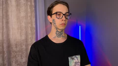 Snapshot of anahori_simon chatting on January 15, 2025, 1:09 pm simon online show from January 15, 2025, 1:09 pm