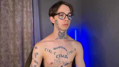 Snapshot of anahori_simon chatting on January 17, 2025, 10:01 pm simon online show from January 17, 2025, 10:01 pm