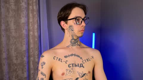 Snapshot of anahori_simon chatting on January 23, 2025, 1:56 pm simon online show from January 23, 2025, 1:56 pm