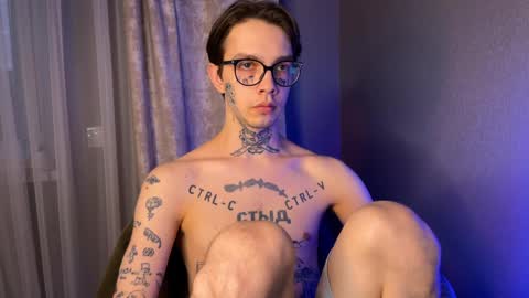 Snapshot of anahori_simon chatting on February 8, 2025, 2:49 pm simon online show from February 8, 2025, 2:49 pm