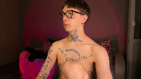 Snapshot of anahori_simon chatting on September 17, 2025, 6:53 pm simon online show from September 17, 2025, 6:53 pm