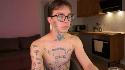 Snapshot of anahori_simon chatting on October 10, 2025, 11:59 pm simon online show from October 10, 2025, 11:59 pm