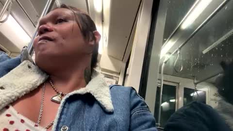 anaiastar online show from April 16, 2026, 3:51 am