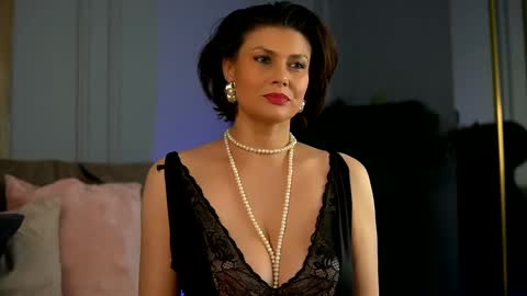 Snapshot of anaisleblanc chatting on February 18, 2025, 5:31 am Anais online show from February 18, 2025, 5:31 am