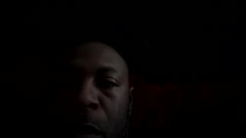 Snapshot of analluvz chatting on April 12, 2026, 2:11 pm Luv online show from April 12, 2026, 2:11 pm