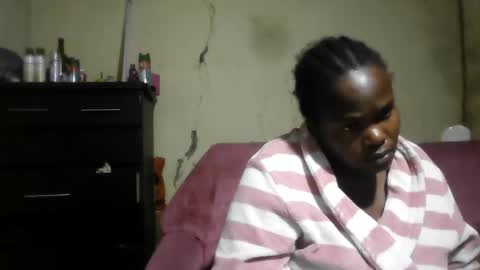 Snapshot of analslut1987 chatting on May 20, 2026, 12:06 am analslut1987 online show from May 20, 2026, 12:06 am
