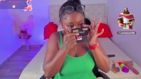 A N A  my connection hours are from 600 pm to 12 pm Colombian time online show from January 22, 2025, 12:06 am