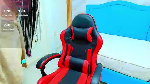 A N A P A U L A online show from October 2, 2025, 6:37 pm