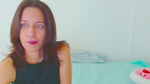Snapshot of anapereira12 chatting on April 21, 2026, 5:17 pm anapereira12 online show from April 21, 2026, 5:17 pm
