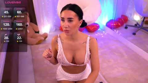 Anna online show from March 6, 2025, 11:31 pm