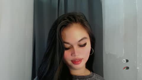 Snapshot of anaruru_ chatting on May 4, 2026, 4:58 pm ANA online show from May 4, 2026, 4:58 pm