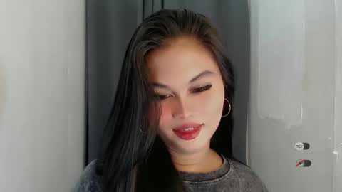 Snapshot of anaruru_ chatting on May 18, 2026, 4:02 pm ANA online show from May 18, 2026, 4:02 pm