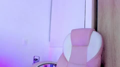 Anastacia online show from December 16, 2024, 4:13 am