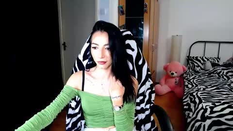 sweetSin online show from November 13, 2025, 4:39 pm