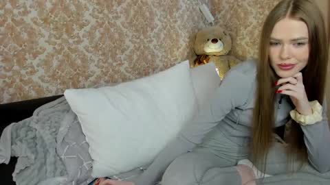 Snapshot of anayalowe chatting on May 5, 2026, 10:34 am anayalowe online show from May 5, 2026, 10:34 am