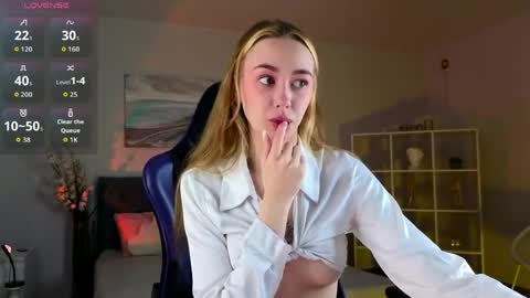 im Andarna dont forget give me thumbs up online show from May 21, 2026, 3:13 am