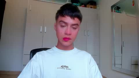 Snapshot of anddy_grey1 chatting on November 16, 2025, 9:09 pm Dani 3 online show from November 16, 2025, 9:09 pm