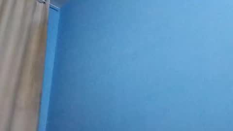 Snapshot of andemax chatting on November 11, 2025, 4:12 am And 16.8 online show from November 11, 2025, 4:12 am