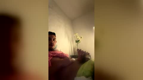 Snapshot of anderantogo chatting on May 17, 2026, 11:34 pm Ander Antonio online show from May 17, 2026, 11:34 pm