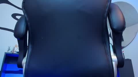 Andrs   -                   online show from November 25, 2025, 1:38 am