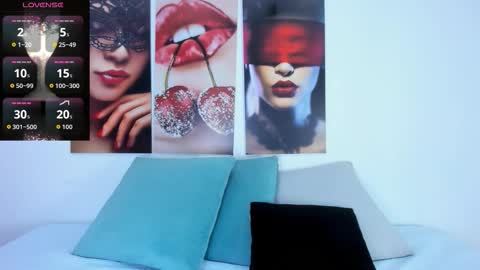 Andrea online show from December 15, 2025, 11:58 am