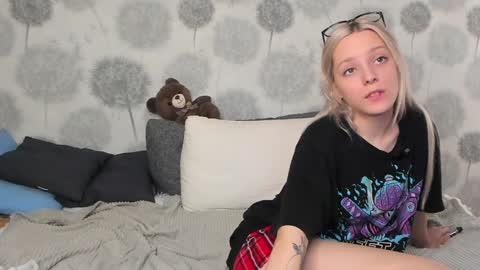 andneveragain online show from January 22, 2025, 5:38 pm