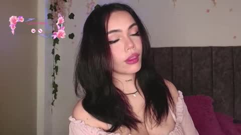 Andra de la Rosse online show from April 30, 2026, 5:47 am