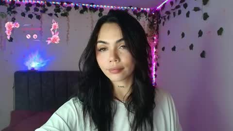 Andra de la Rosse online show from May 31, 2026, 5:42 pm