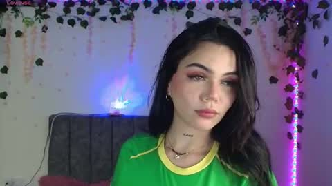 Andra de la Rosse online show from June 14, 2026, 2:20 am