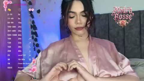 Snapshot of andra_rosse chatting on July 15, 2026, 11:32 pm Andra de la Rosse online show from July 15, 2026, 11:32 pm