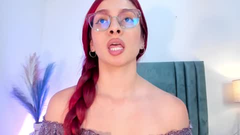 Andra Cyrus online show from February 6, 2025, 5:40 pm