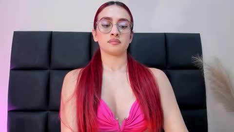 Andra Cyrus online show from November 8, 2025, 12:33 am