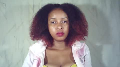 andre415913 online show from February 12, 2026, 3:23 am