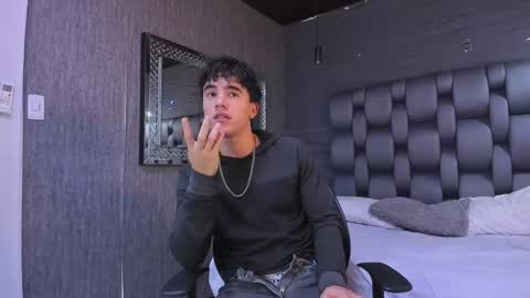 Andre Parker online show from December 5, 2024, 1:25 am