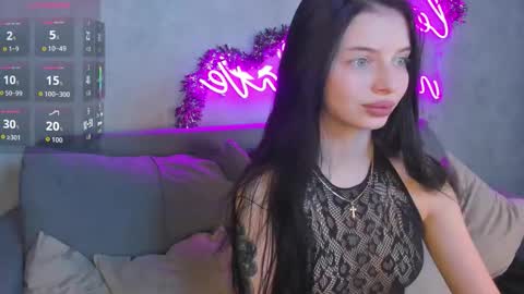 Eva online show from January 14, 2026, 10:47 pm