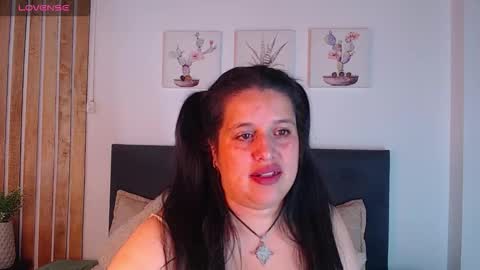 ANDREA  online show from October 9, 2025, 2:26 pm