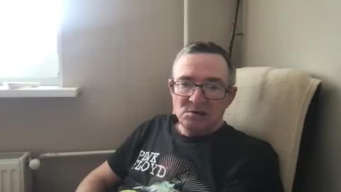 Snapshot of andreass60 chatting on April 1, 2026, 6:47 am andreass60 online show from April 1, 2026, 6:47 am