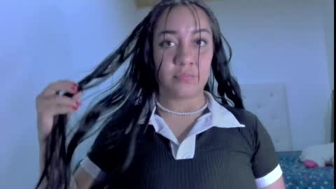 Snapshot of andrebigboobs chatting on December 4, 2024, 12:30 am Andre online show from December 4, 2024, 12:30 am