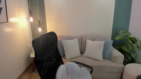 Andre Castaneda online show from March 27, 2026, 7:24 pm