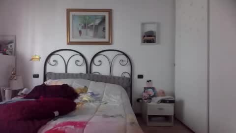 Andre online show from April 16, 2026, 12:17 pm