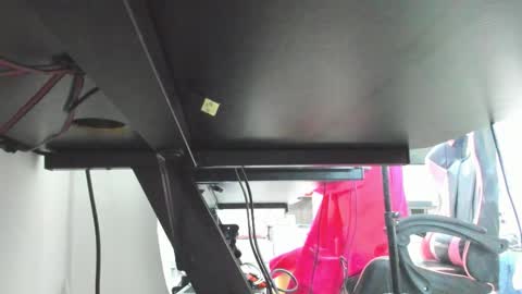 andrees_s online show from November 10, 2025, 6:51 pm