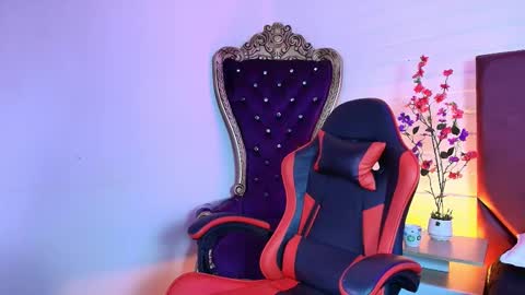 andreew_style_ online show from March 12, 2026, 11:44 pm