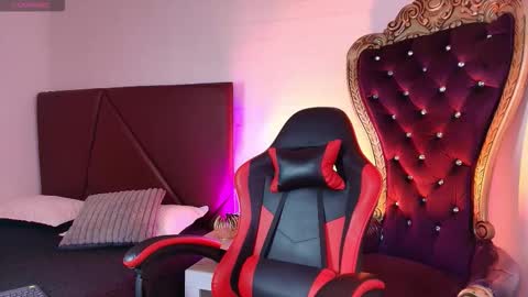 andreew_style_ online show from March 16, 2026, 8:46 pm