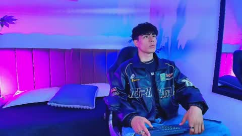 andreew_style_ online show from April 28, 2026, 9:20 pm