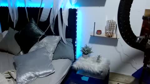 Andrew online show from December 6, 2024, 8:26 am