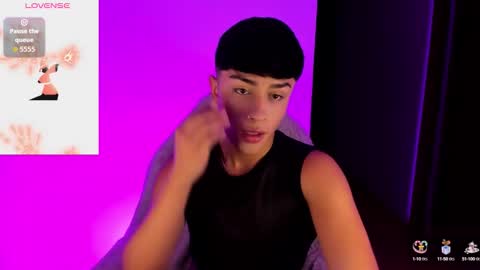 Andrew online show from November 8, 2025, 2:23 am