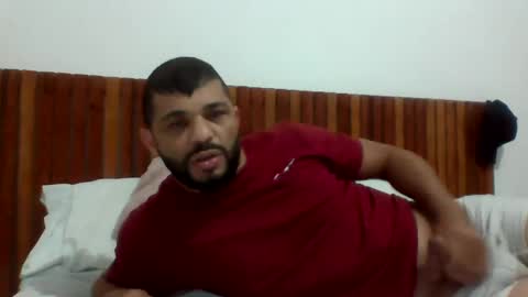 Snapshot of andreloko123 chatting on February 2, 2025, 10:39 pm andreloko123 online show from February 2, 2025, 10:39 pm